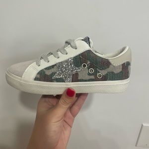 Vintage Havana - Maya Sneaker in Camo